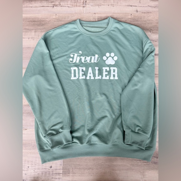 Tops - Green Sweatshirt with 'Treat Dealer' Print